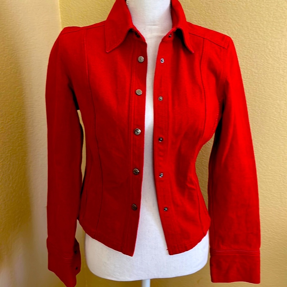 Gucci red denim jean jacket authentic. Excellent condition. Italian size 42